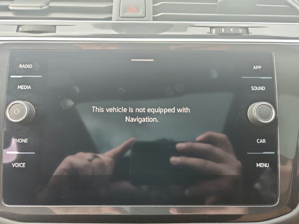 Certified 2024 Volkswagen Tiguan SE R-Line AWD/4WD image 17