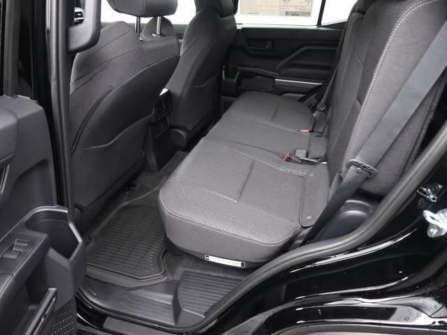 New 2025 Toyota 4Runner SR5 AWD/4WD image 16