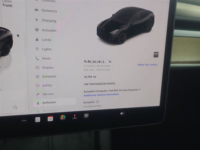 Used 2025 Tesla Model Y Long Range image 7