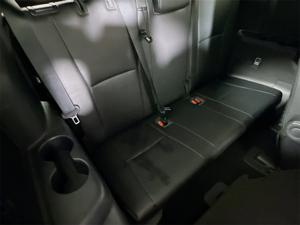 Certified 2020 Toyota Highlander XLE image 30