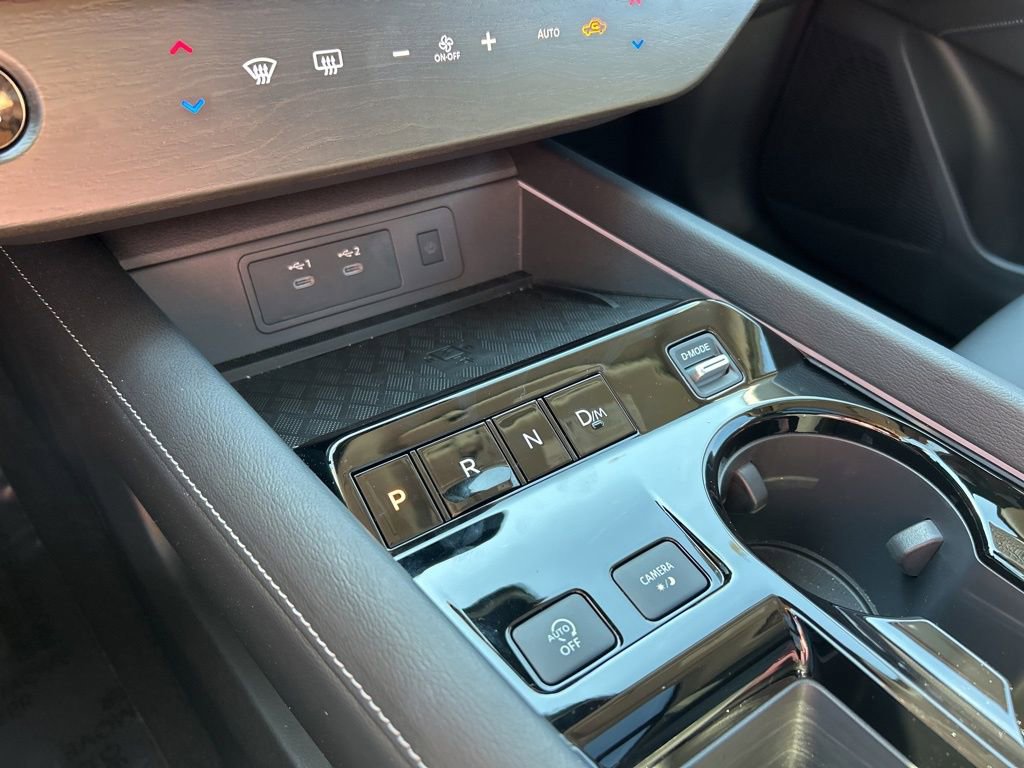 Certified 2025 Nissan Murano SL AWD/4WD image 38