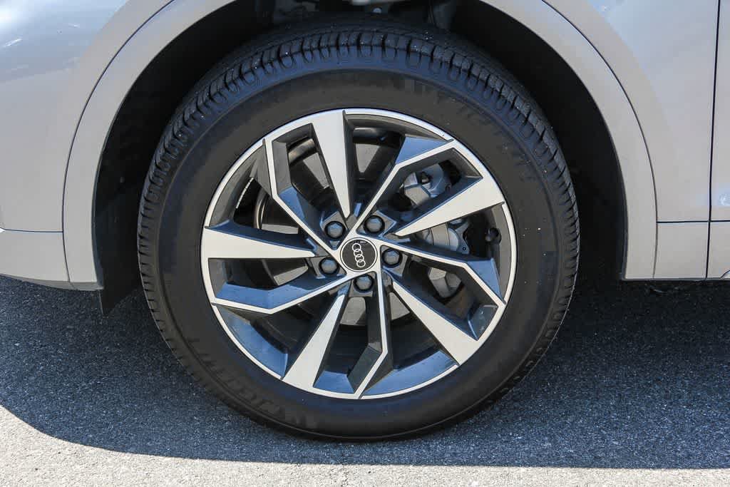 Used 2022 Audi Q5 2.0T Premium Plus AWD/4WD image 9