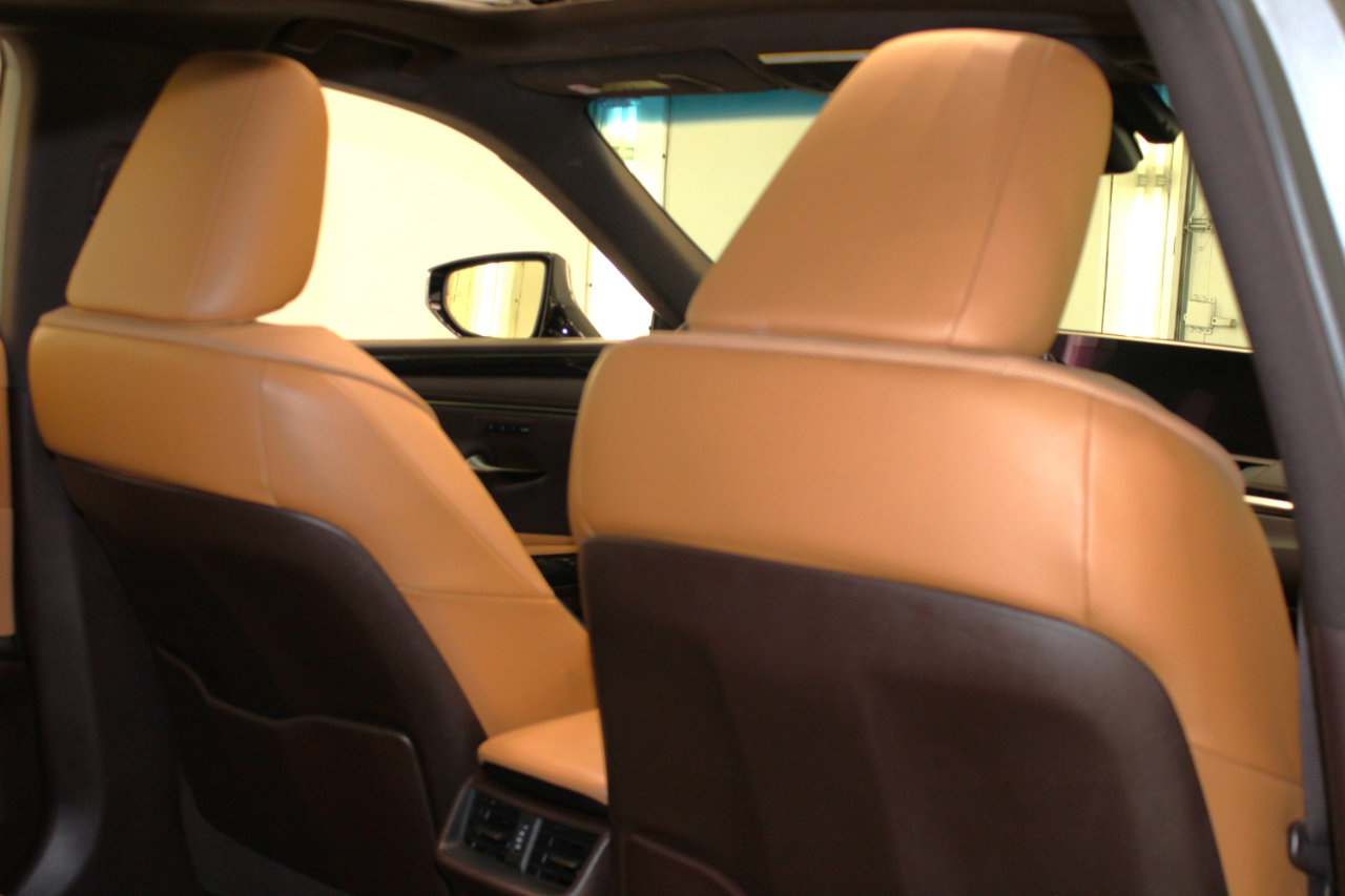 Used 2021 Lexus ES 300h w/ Premium Package image 41