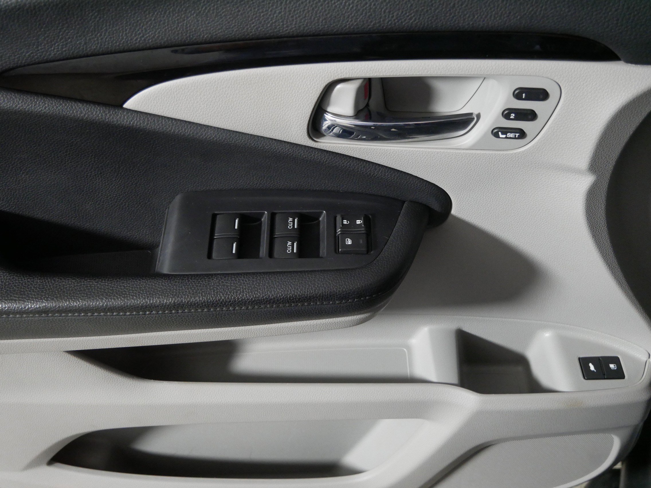 Used 2020 Honda Pilot Touring image 19