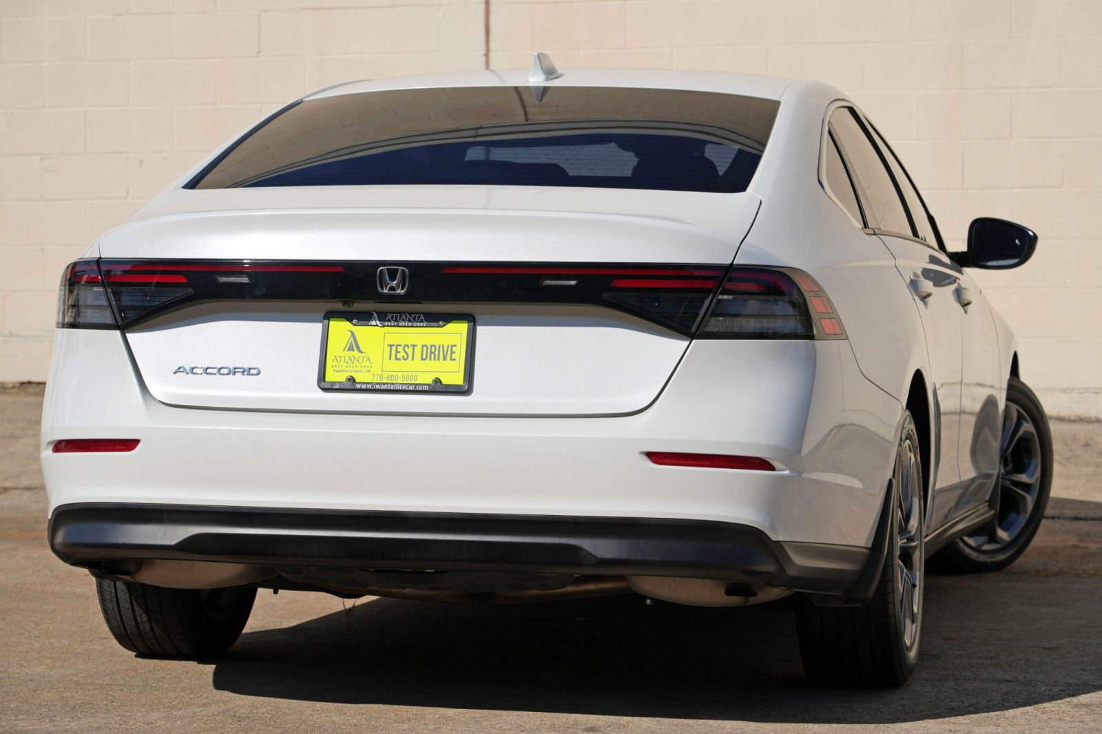 Used 2023 Honda Accord EX image 4