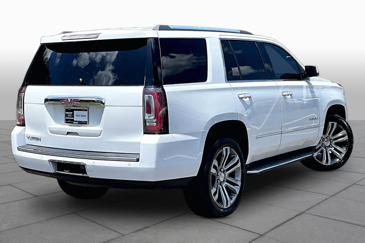 Used 2017 GMC Yukon Denali w/ Open Road Package RWD image 13