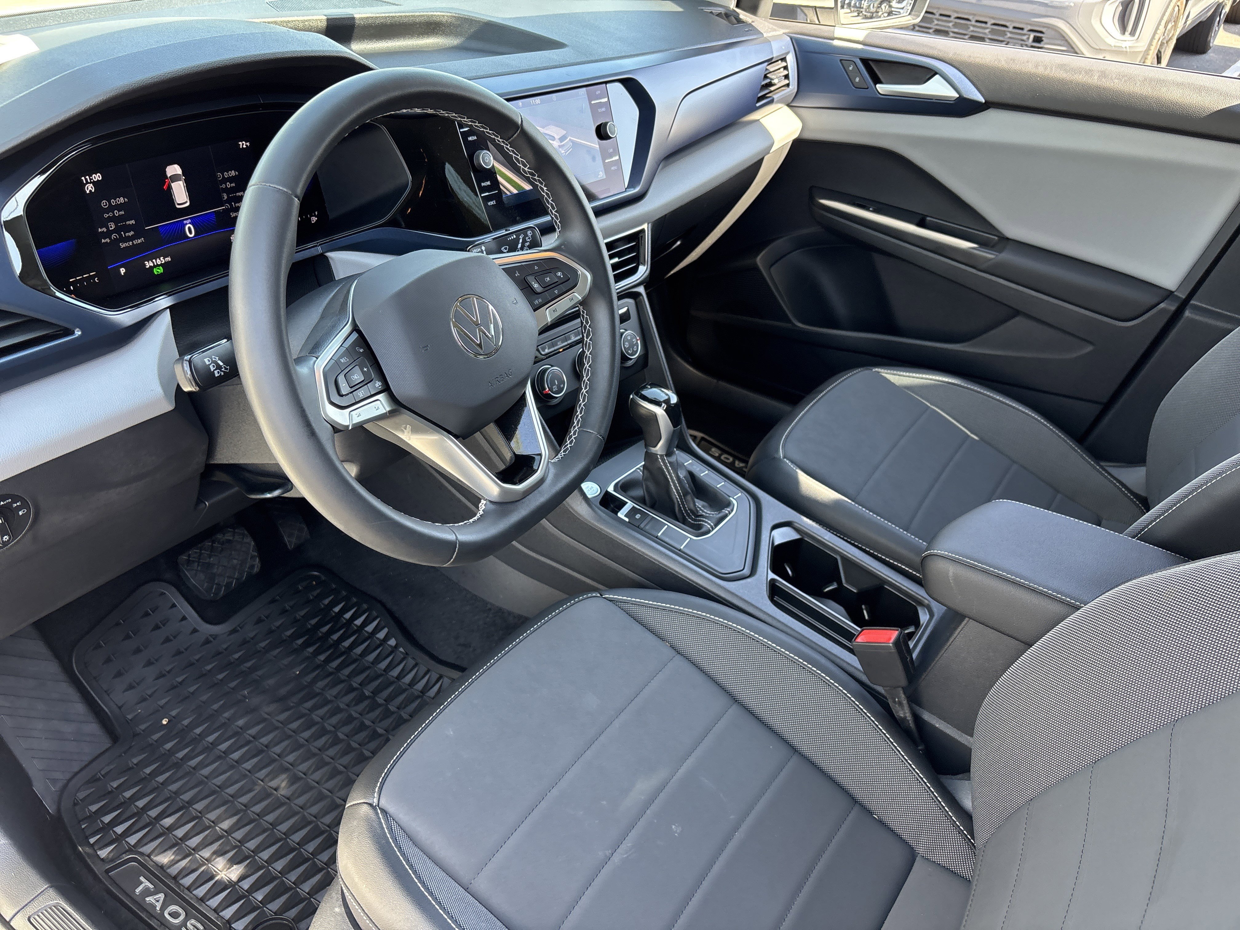Used 2022 Volkswagen Taos SE image 17