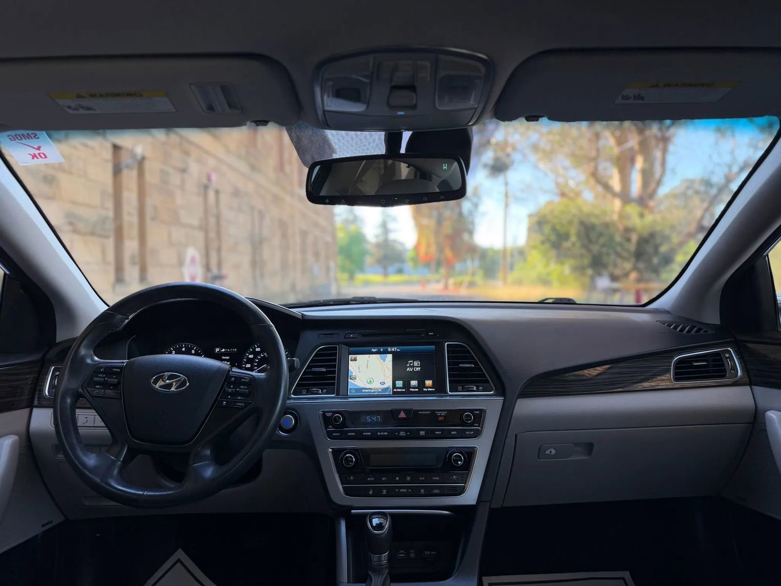 Used 2015 Hyundai Sonata Limited w/ Option Group 06 FWD image 17