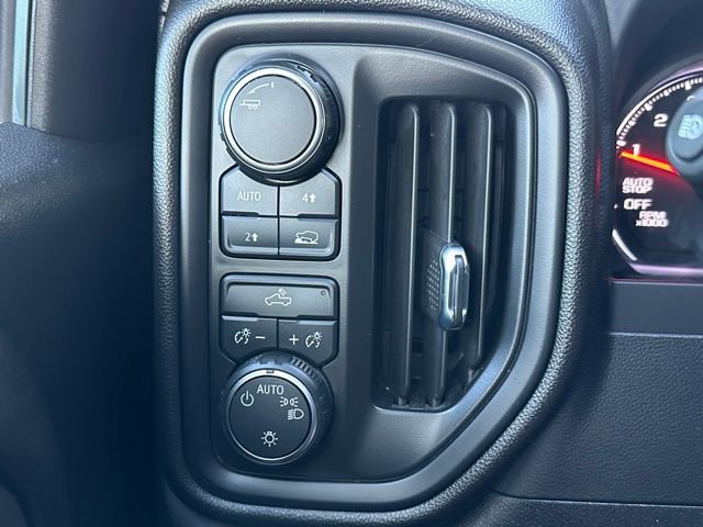 Used 2024 Chevrolet Silverado 1500 Custom image 18