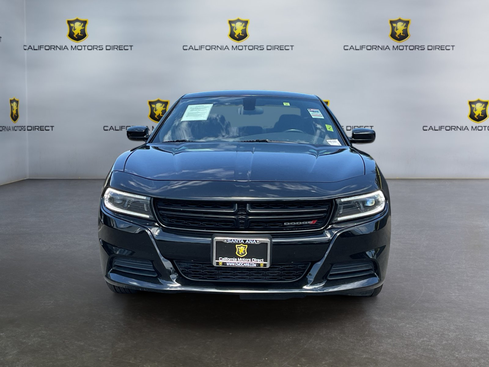 Used 2023 Dodge Charger SXT RWD image 2