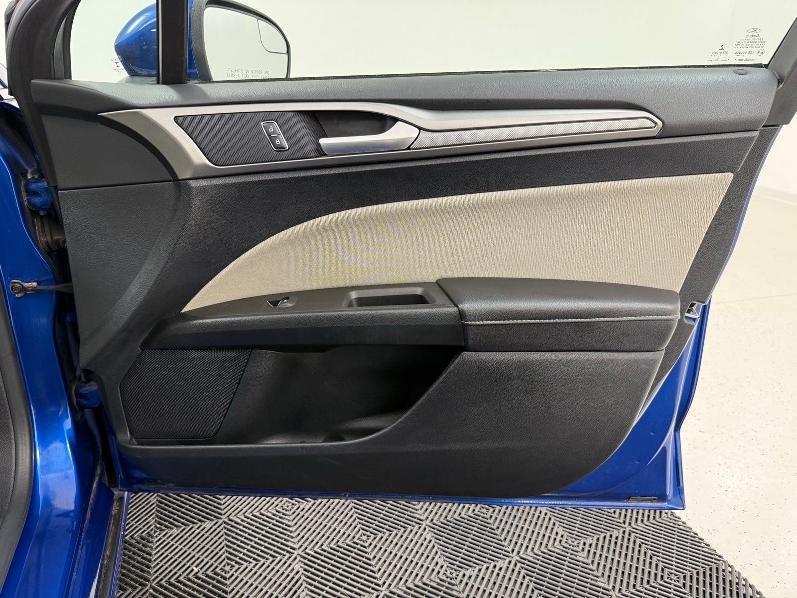 Used 2018 Ford Fusion S FWD image 24