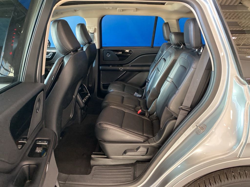Used 2024 Lincoln Aviator Reserve w/ Jet Appearance Package image 12