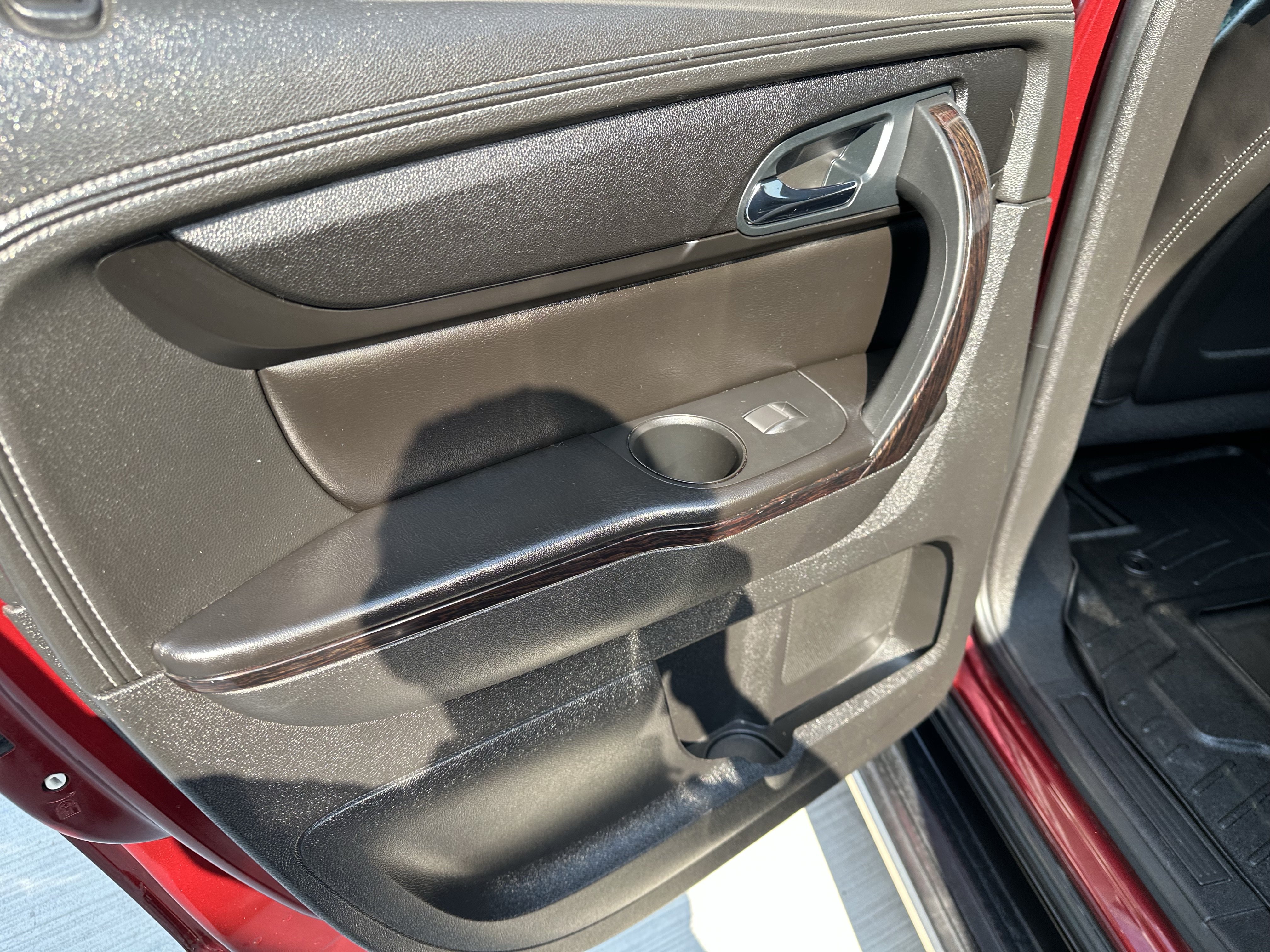 Used 2016 Chevrolet Traverse LTZ AWD/4WD image 9