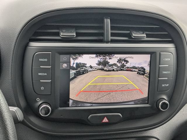 Certified 2025 Kia Soul LX w/ LX Technology Package FWD image 24