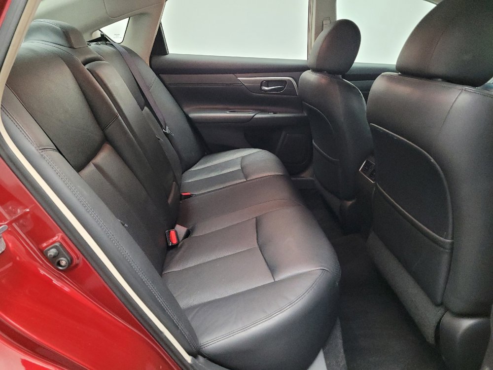 Used 2013 Nissan Altima 3.5 SL w/ Technology Pkg image 19