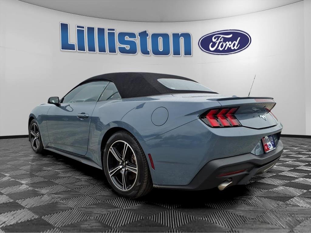 Used 2024 Ford Mustang Premium image 5