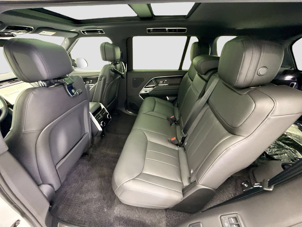 New 2026 Land Rover Range Rover Long Wheelbase SE AWD/4WD image 20