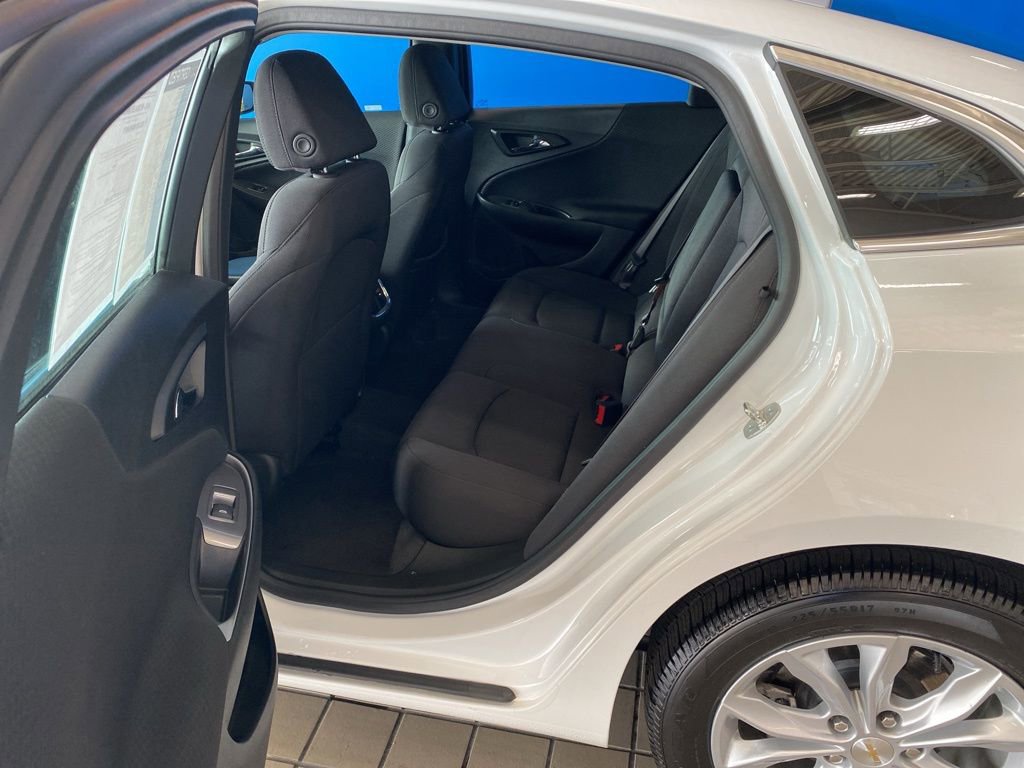 Certified 2025 Chevrolet Malibu LT image 11