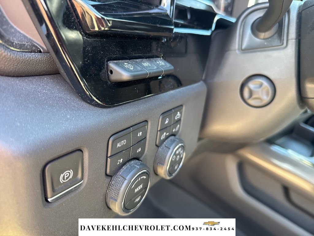 Used 2024 Chevrolet Silverado 1500 ZR2 w/ Technology Package image 11