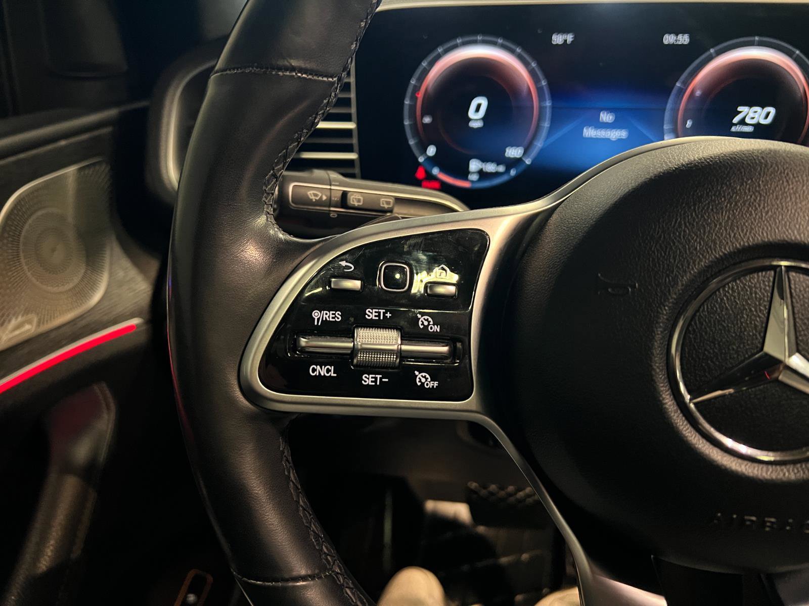 Used 2022 Mercedes-Benz GLE 350 4MATIC image 13