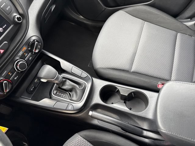 Used 2025 Kia Soul FWD image 36