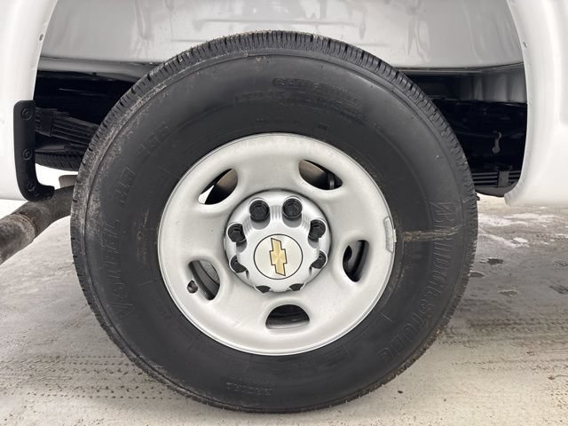 New 2026 Chevrolet Express 3500 Extended w/ Driver Convenience Package RWD image 28