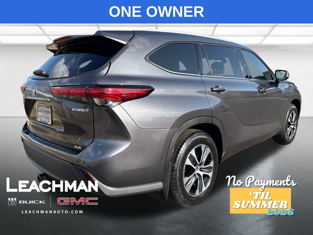 Used 2022 Toyota Highlander XLE image 3