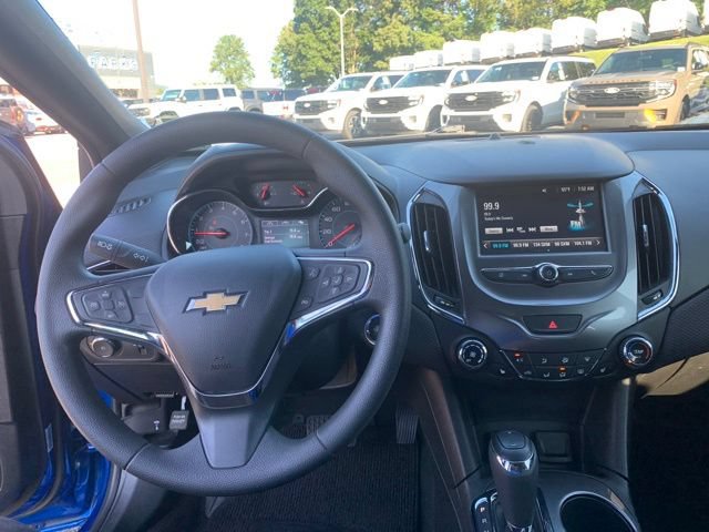Used 2017 Chevrolet Cruze LT w/ Convenience Package FWD image 25