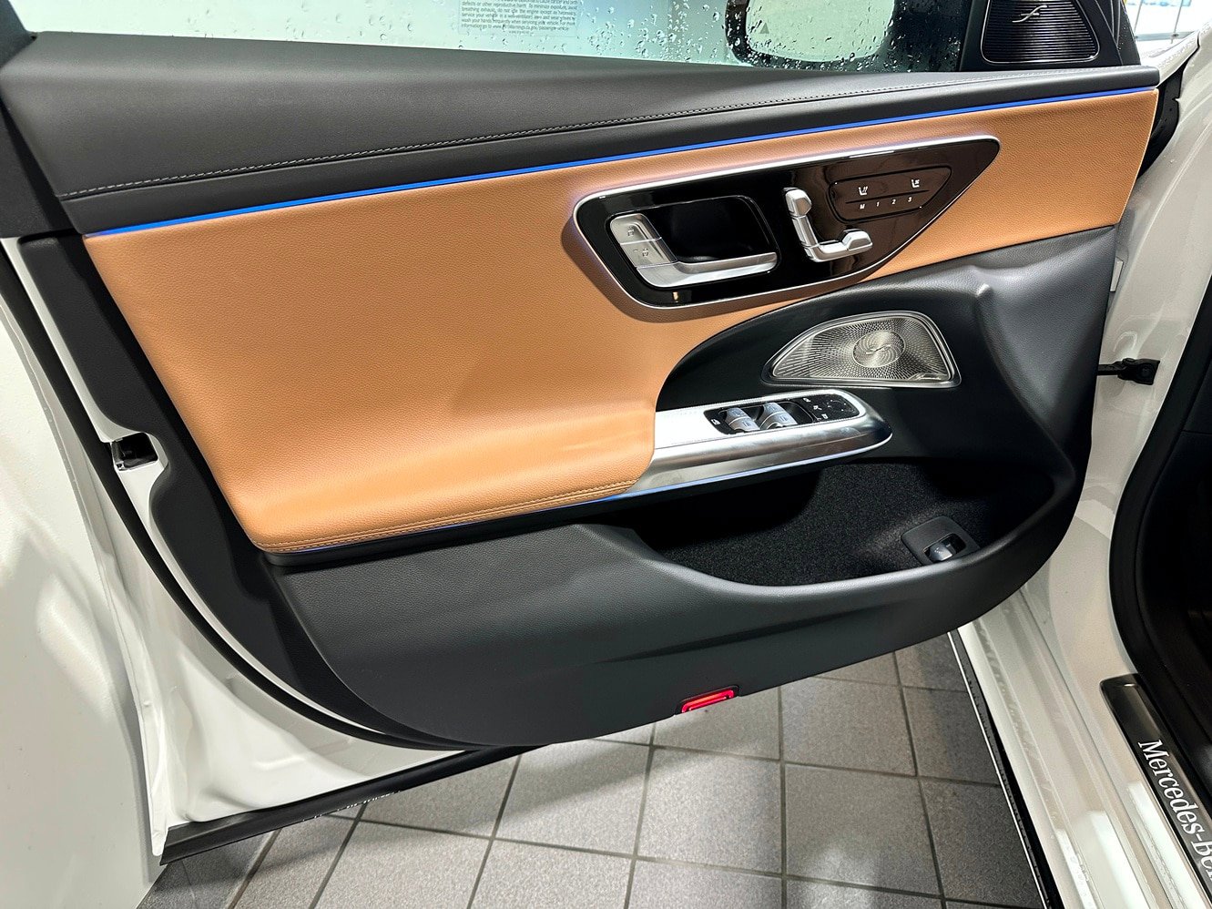 New 2026 Mercedes-Benz E 350 4MATIC Sedan image 8