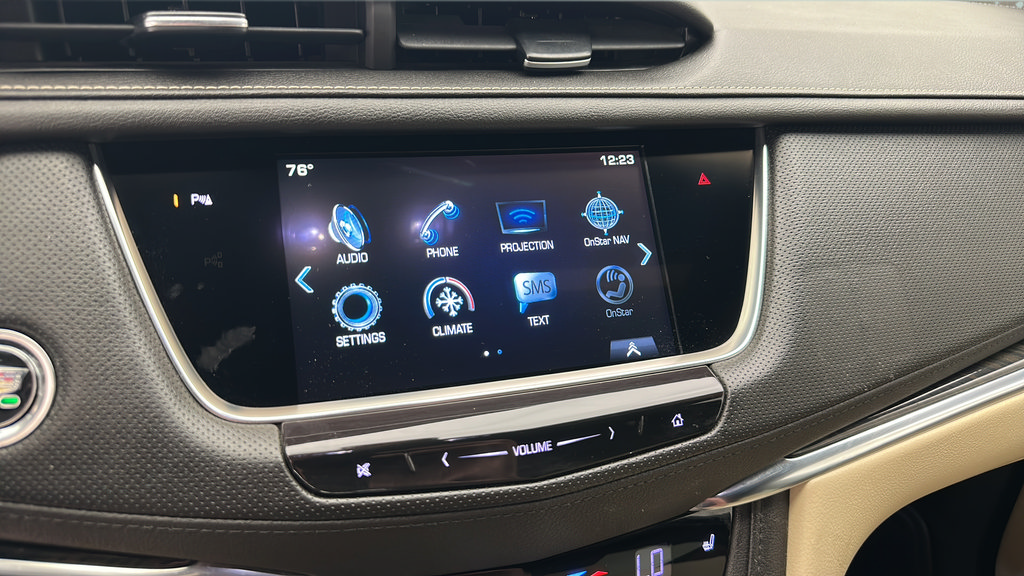 Used 2019 Cadillac XT5 AWD image 19