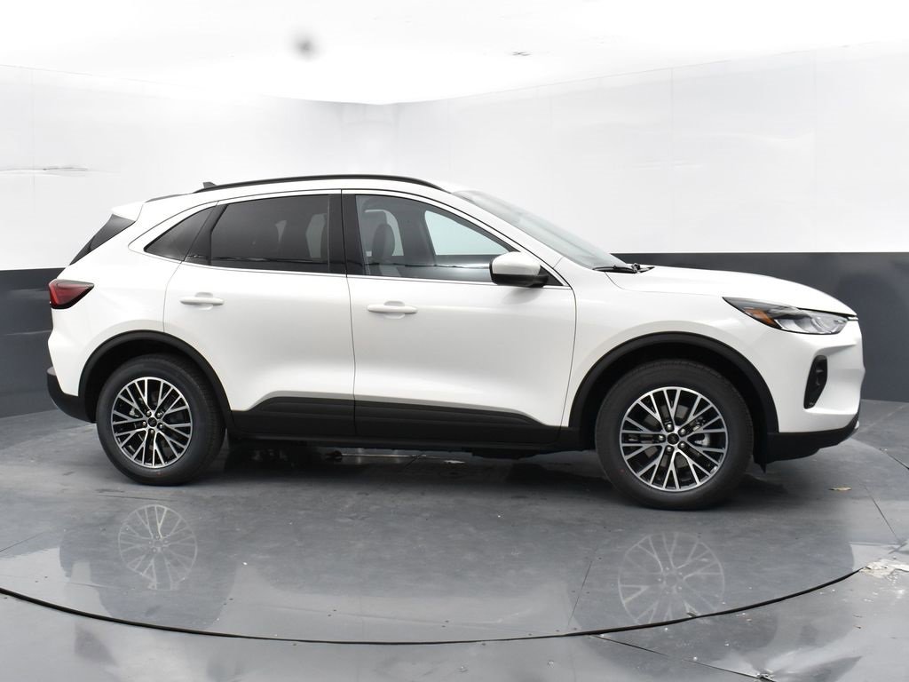 New 2025 Ford Escape SE image 5