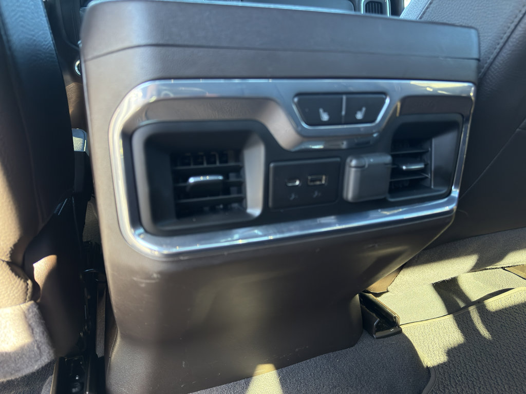 Used 2023 GMC Sierra 2500 Denali image 11