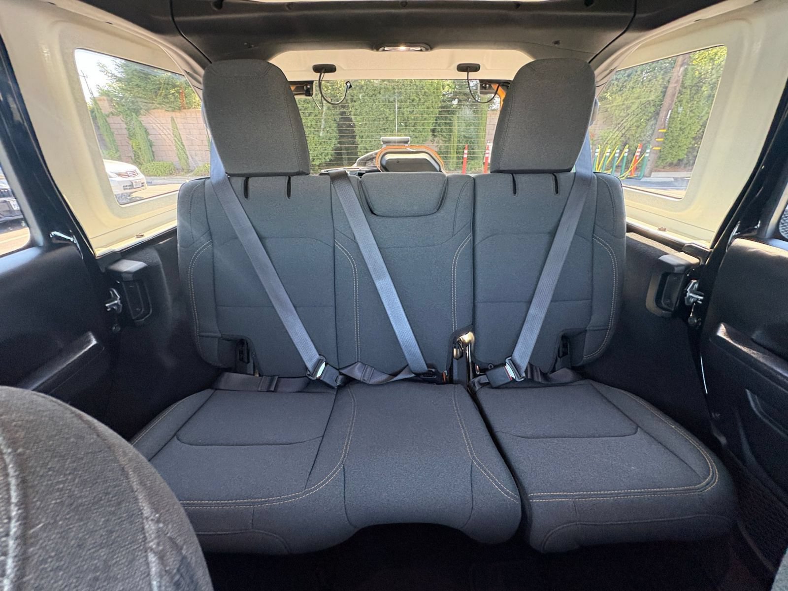 Used 2025 Jeep Wrangler Unlimited Sport AWD/4WD image 37