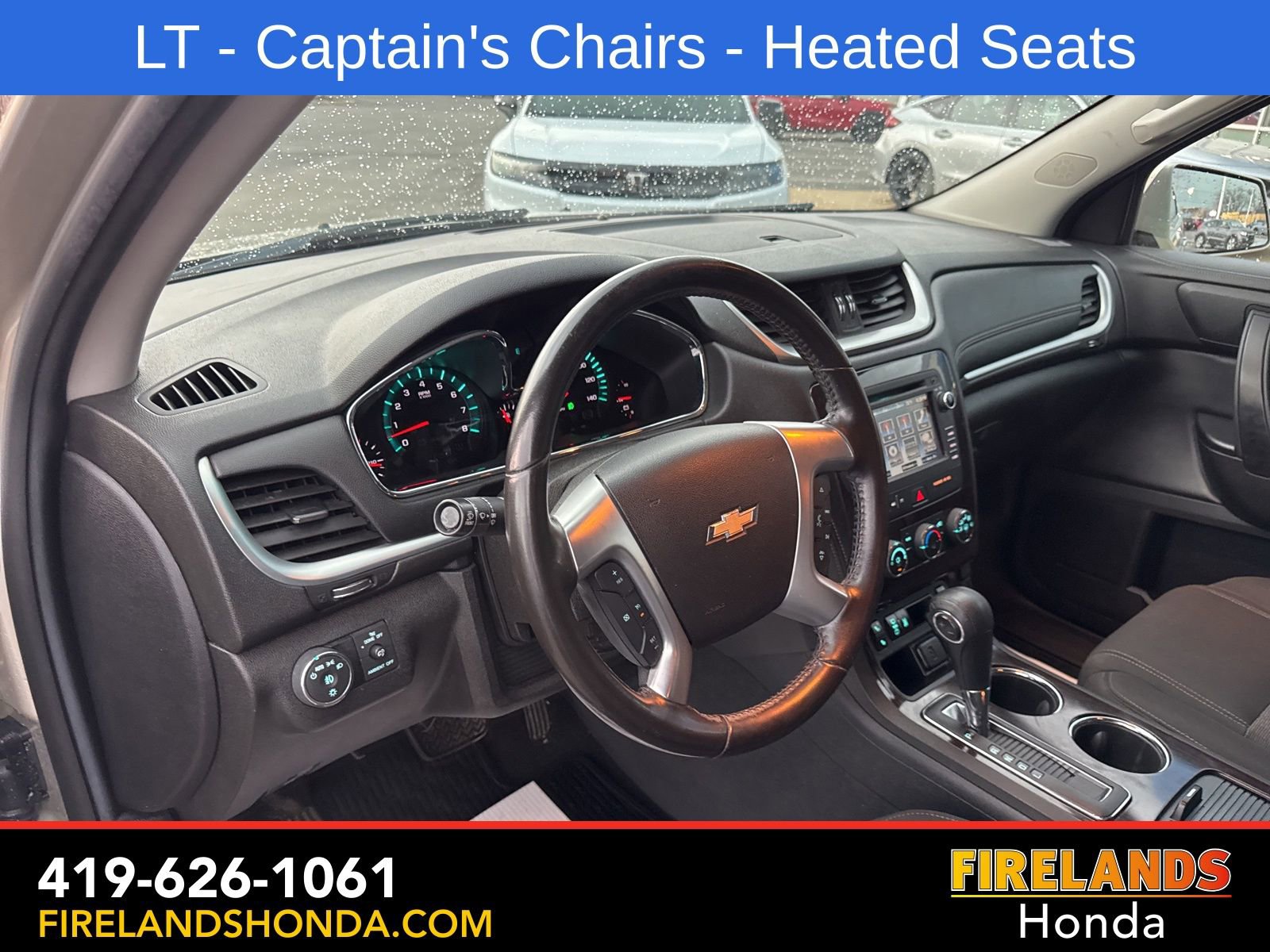 Used 2017 Chevrolet Traverse LT w/ Style and Technology Package image 13