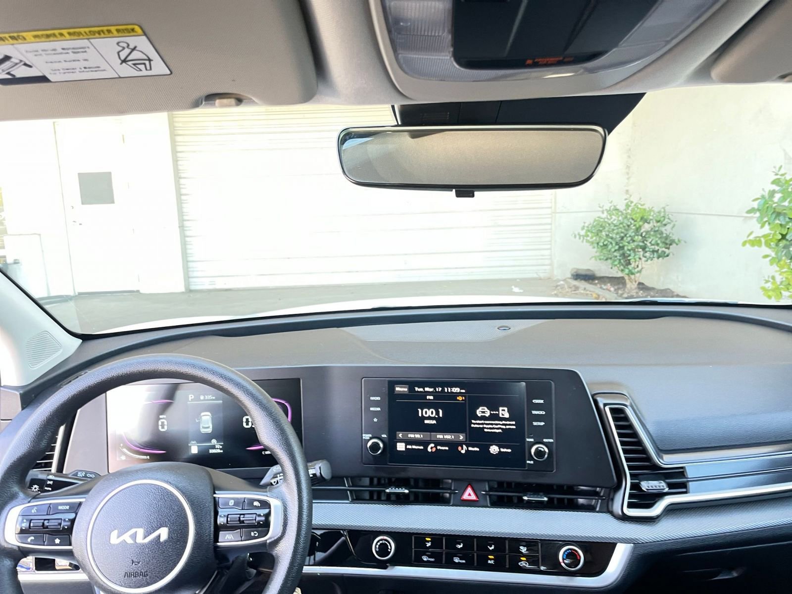 Used 2025 Kia Sportage LX image 33