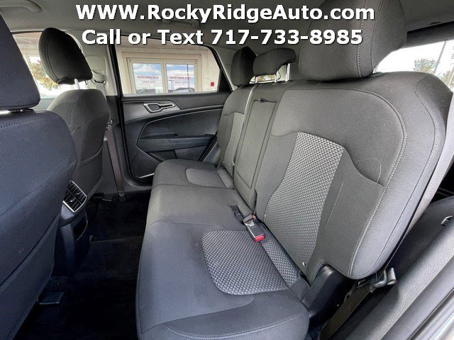 Used 2023 Kia Sportage LX AWD/4WD image 18