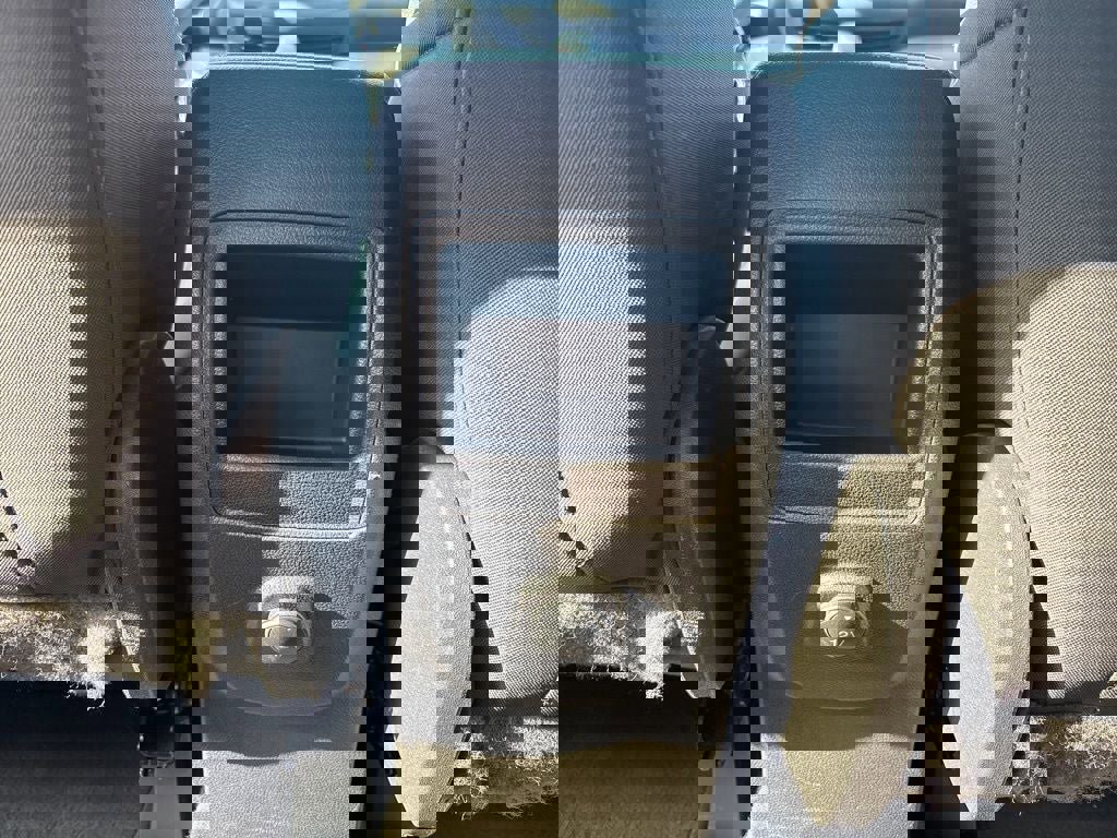 Used 2015 Ford Escape SE image 32