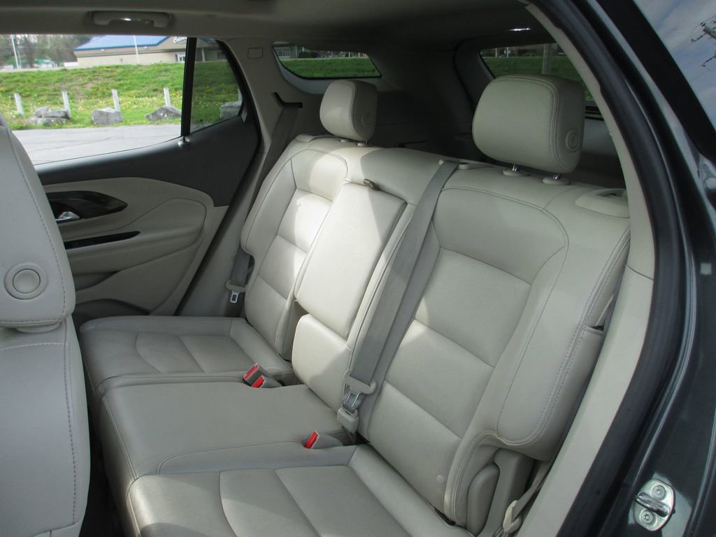 Used 2019 GMC Terrain Denali w/ Advanced Safety Package image 22