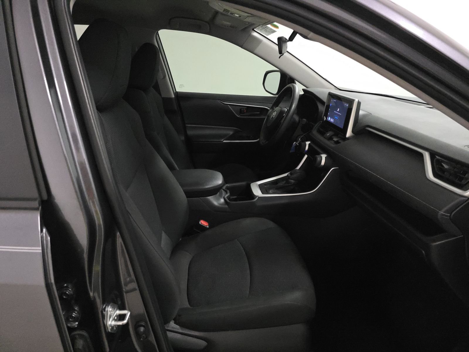 Used 2024 Toyota RAV4 LE image 7