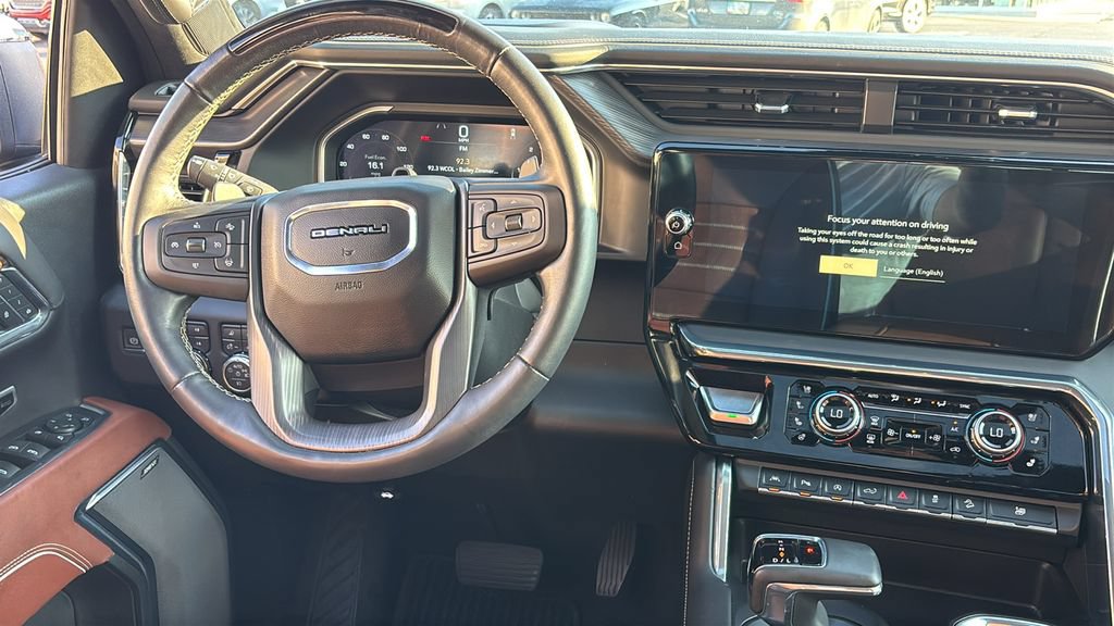Used 2024 GMC Sierra 1500 Denali Ultimate AWD/4WD image 7