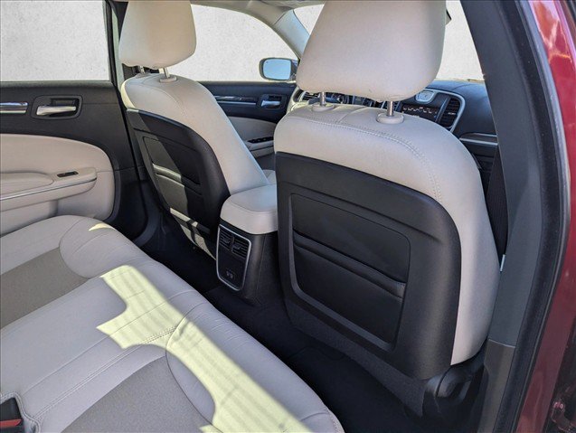 Used 2013 Chrysler 300 C RWD image 28
