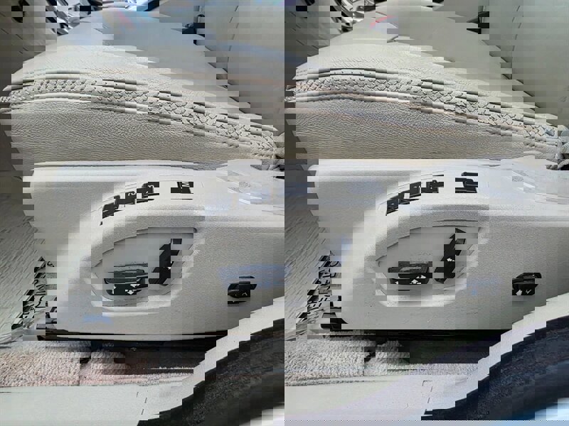 Used 2015 Volvo XC70 T6 Platinum w/ Protection Package image 35