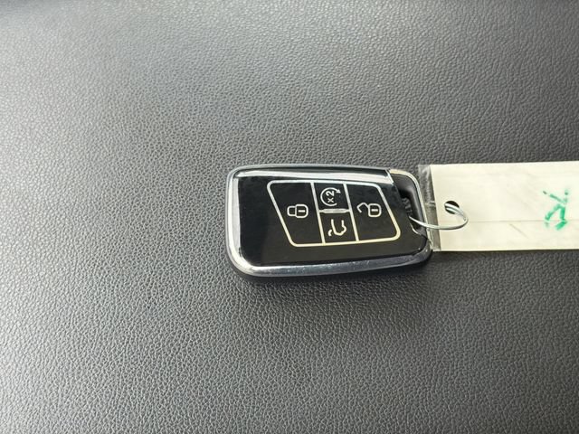 Certified 2022 Volkswagen Atlas SE FWD image 31