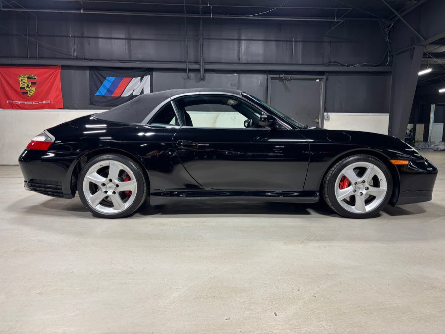Used 2004 Porsche 911 Carrera 4S AWD/4WD image 9