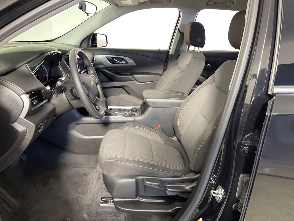 Used 2020 Chevrolet Traverse LS FWD image 12