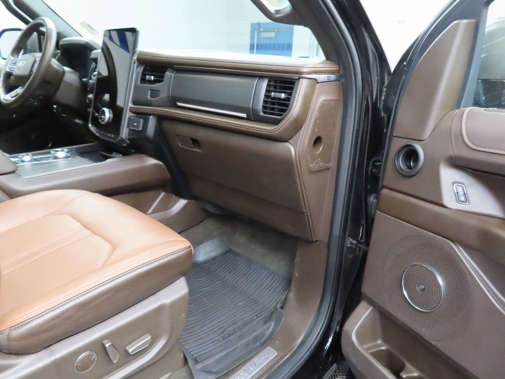 Used 2024 Ford Expedition Max King Ranch image 34