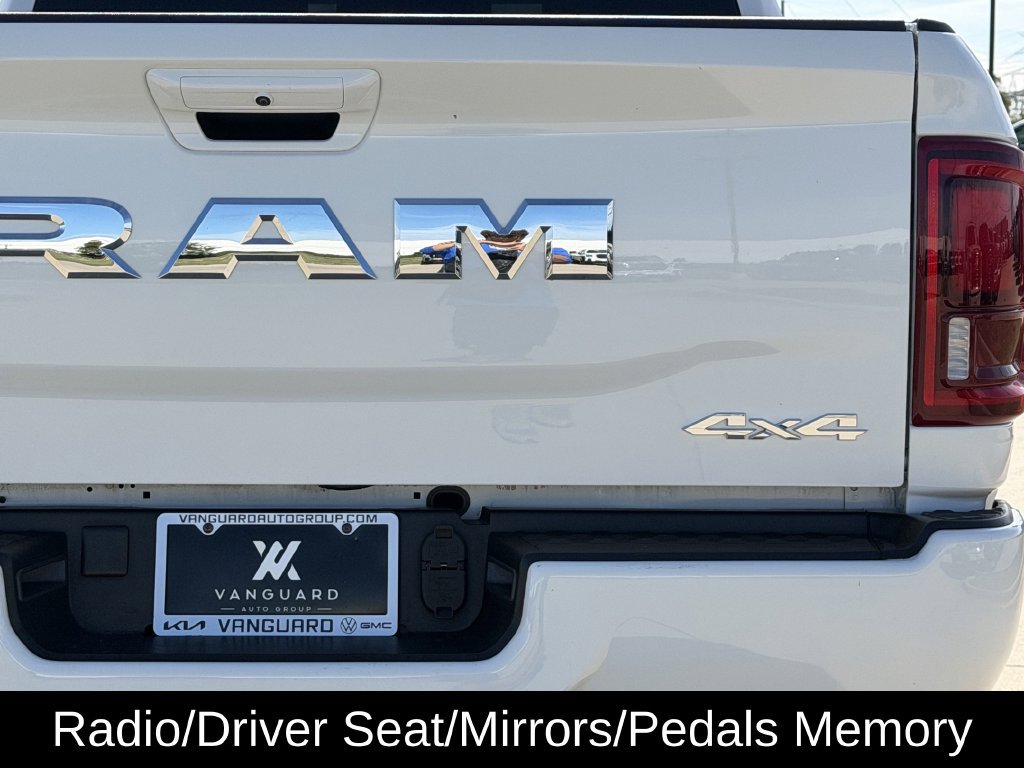 Used 2025 RAM 2500 Laramie w/ Sport Appearance Package AWD/4WD image 8