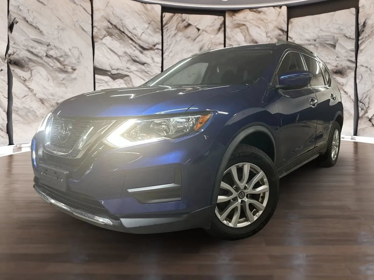 Used 2020 Nissan Rogue SV