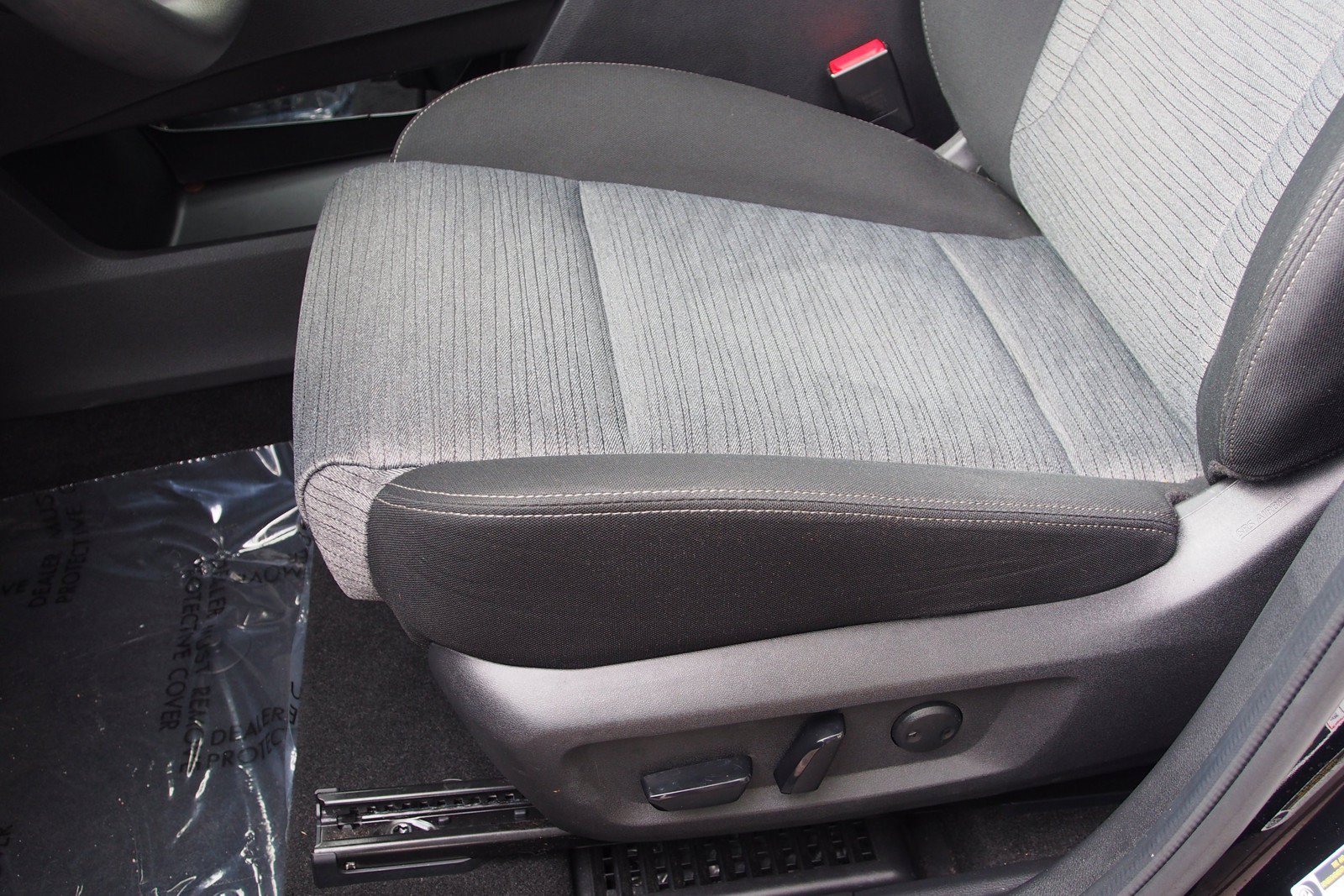 Used 2023 Nissan Rogue SV AWD/4WD image 18