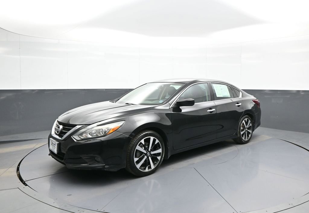 Used 2018 Nissan Altima 2.5 SR FWD image 10